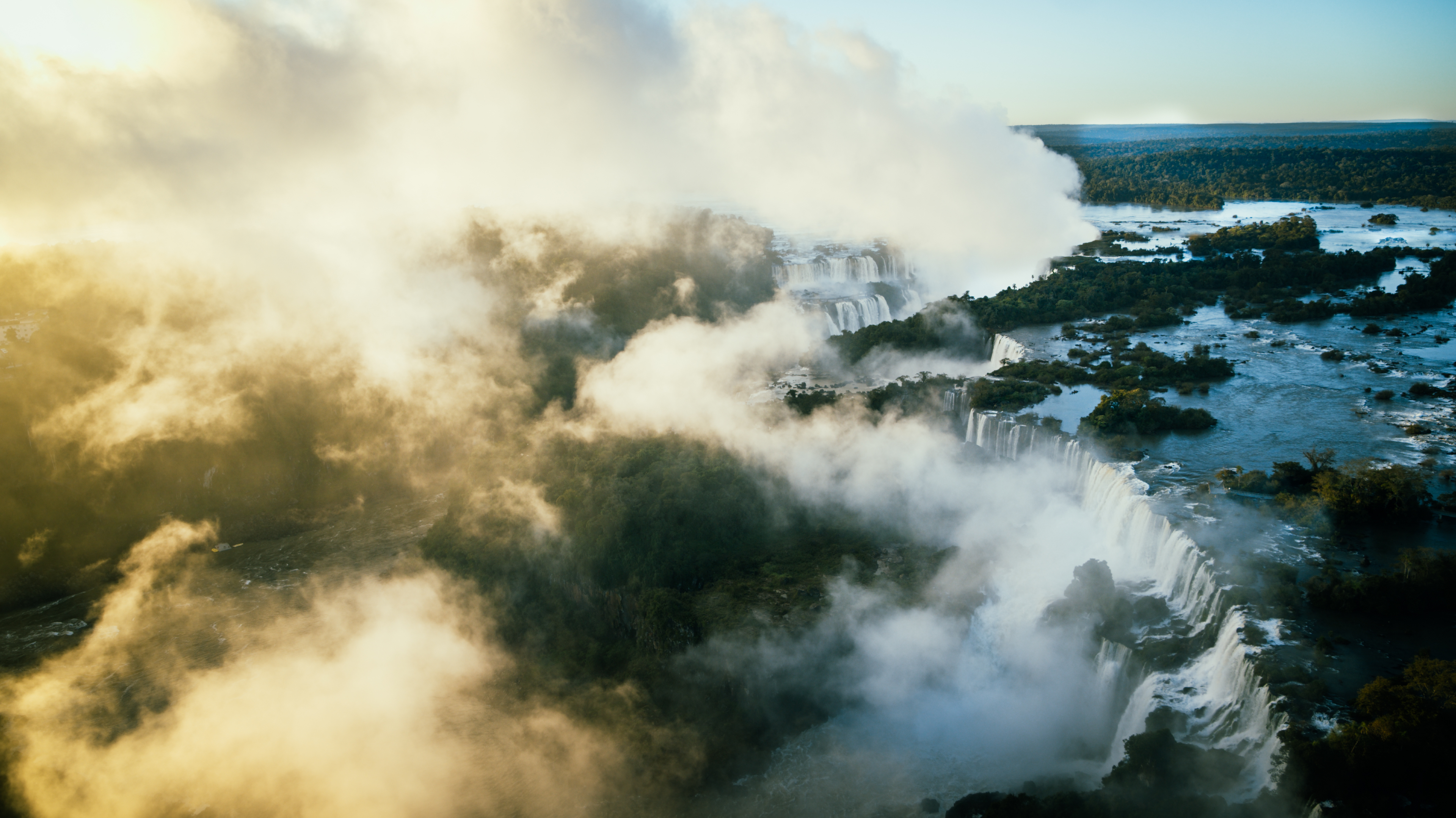 A053 C003 20190703 R[00000 00690].Dng.18 52 31 10.Still003 2